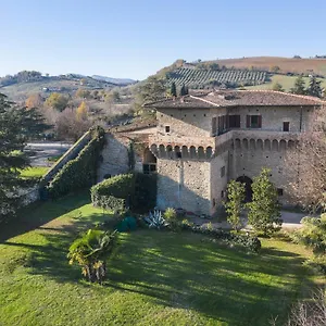 https://il-castello-del-capitano-delle-artiglierie.emilia-romagnahotels.net